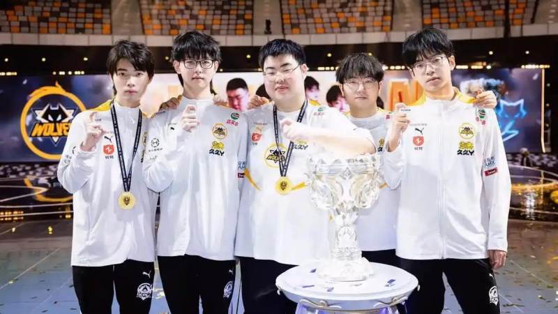 鲸鱼体育官网 - Whale Sports 海岛地图的落点选择
